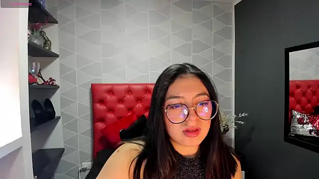 MiaWils  online show from March 2025 07:10:02 PM