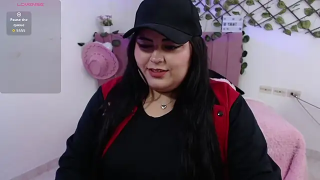 Snapshot of moon_sunflower chatting on November 2025 11:41:01 PM moon sunflower online show from November 2025 11:41:01 PM