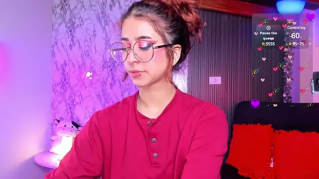 chloe blue online show from March 2025 12:01:01 PM