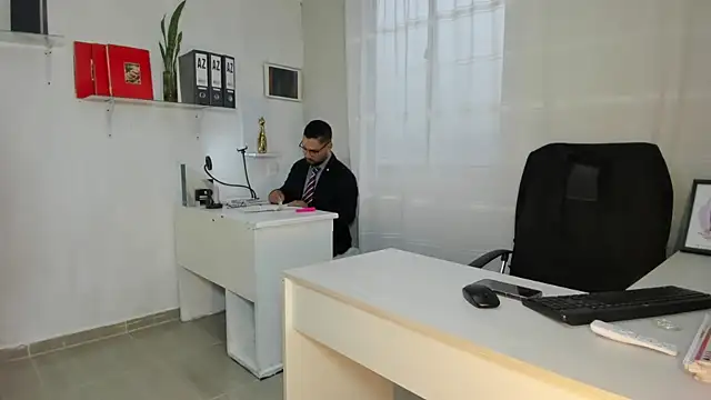 susana monroy online show from December 2025 11:23:02 AM