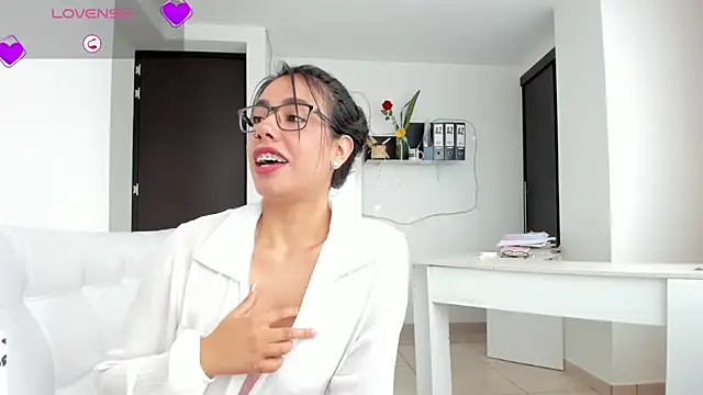 susana monroy online show from March 2026 06:35:02 PM