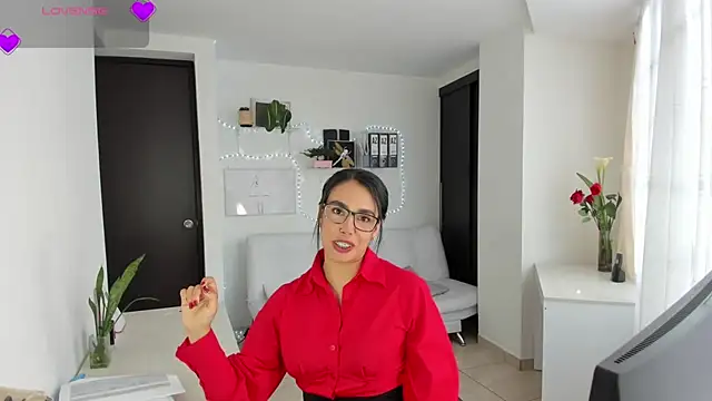 Snapshot of susana_monroy chatting on June 2026 07:30:02 PM susana monroy online show from June 2026 07:30:02 PM