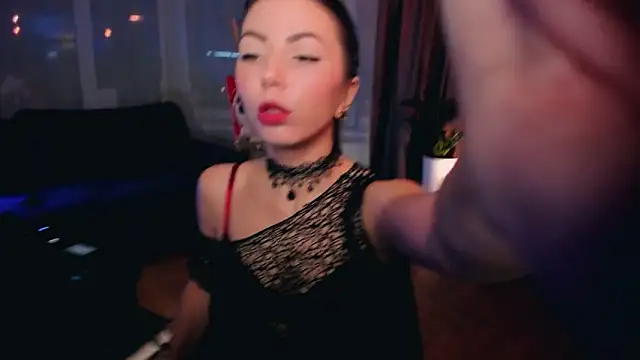 Love Lines online show from May 2026 12:37:01 AM