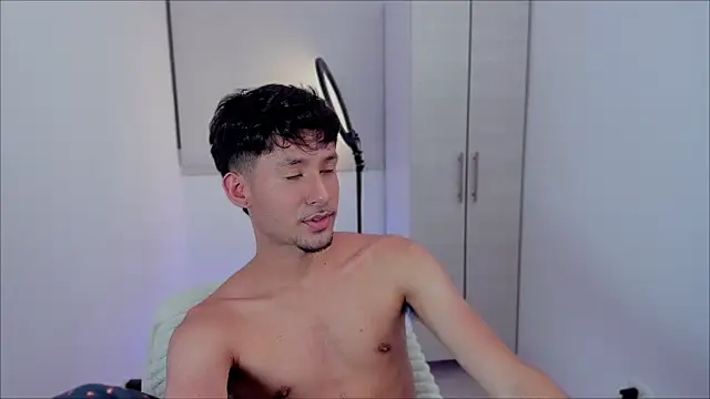 Snapshot of dimitri_targaryen chatting on December 2024 02:40:01 AM dimitri targaryen online show from December 2024 02:40:01 AM