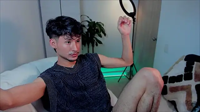 Snapshot of dimitri_targaryen chatting on January 2025 02:30:01 AM dimitri targaryen online show from January 2025 02:30:01 AM