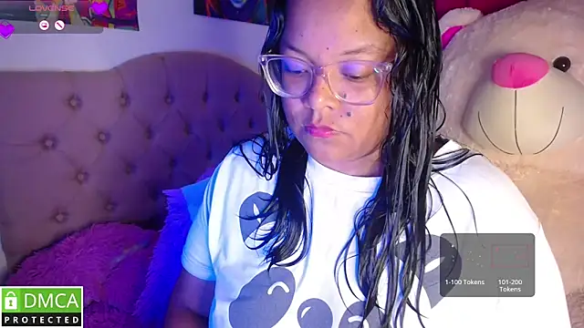 KittyHot20 online show from November 2025 01:04:02 AM