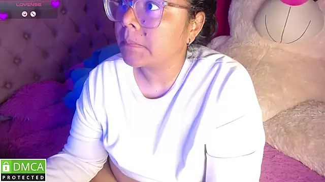 KittyHot20 online show from November 2025 07:07:02 PM