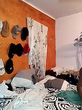 Snapshot of Negroricobaby chatting on February 2025 05:26:02 PM Negroricobaby online show from February 2025 05:26:02 PM