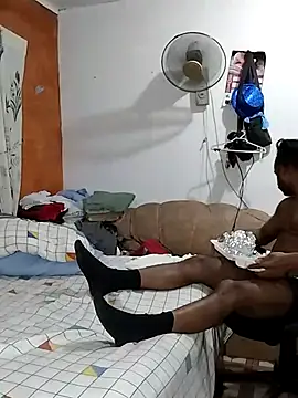 Snapshot of Negroricobaby chatting on March 2025 05:11:01 AM Negroricobaby online show from March 2025 05:11:01 AM