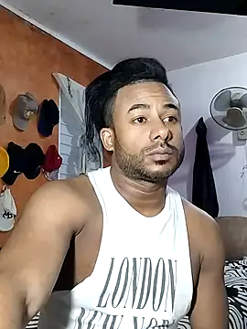 Snapshot of Negroricobaby chatting on March 2025 04:29:02 AM Negroricobaby online show from March 2025 04:29:02 AM