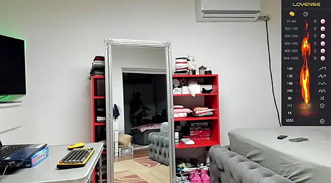 Snapshot of supermanboy94 chatting on February 2025 06:56:02 AM supermanboy94 online show from February 2025 06:56:02 AM