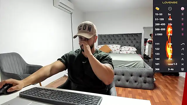 Snapshot of supermanboy94 chatting on October 2025 05:31:02 AM supermanboy94 online show from October 2025 05:31:02 AM