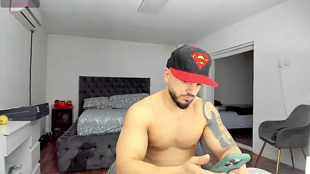 Snapshot of supermanboy94 chatting on November 2025 06:57:01 AM supermanboy94 online show from November 2025 06:57:01 AM