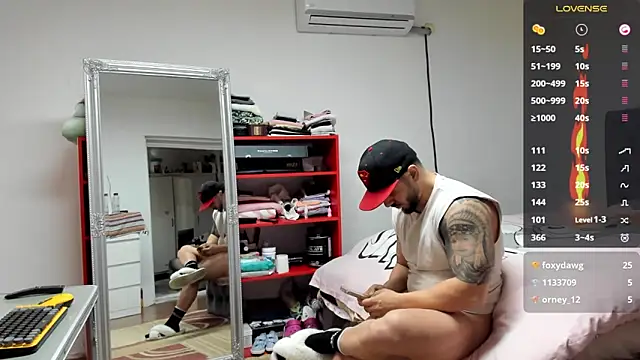 Snapshot of supermanboy94 chatting on February 2025 09:42:01 AM supermanboy94 online show from February 2025 09:42:01 AM