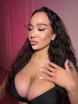 CardiSweetBaby online show from April 2026 09:42:02 PM