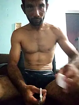 Tiago0031 online show from November 2025 03:21:02 AM