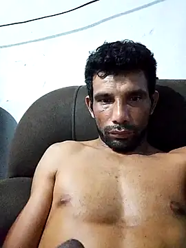 Tiago0031 online show from November 2025 03:54:02 AM