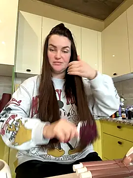 Karolina llove online show from October 2025 10:47:02 AM