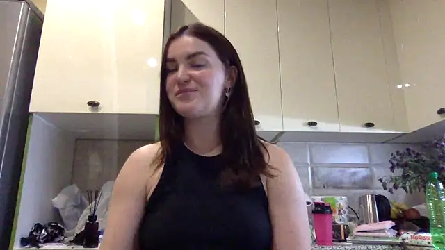 Karolina llove online show from September 2025 09:32:02 PM