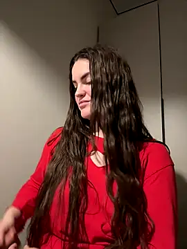 Karolina llove online show from December 2025 12:44:01 AM