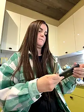 Karolina llove online show from October 2025 10:47:02 AM