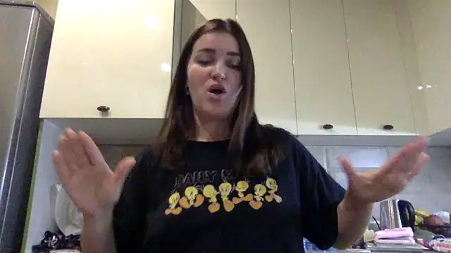 Karolina llove online show from September 2025 08:27:02 PM