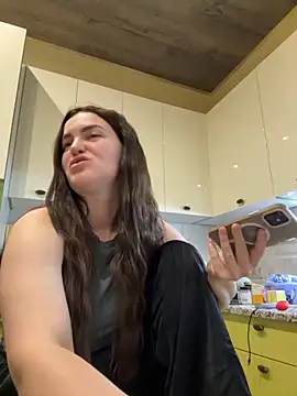 Karolina llove online show from November 2025 12:04:02 AM