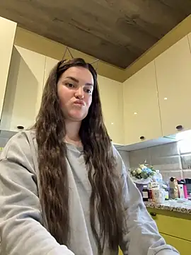 Karolina llove online show from October 2025 07:38:02 PM