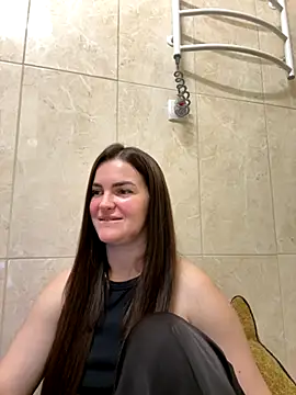 Karolina llove online show from November 2025 10:48:01 AM