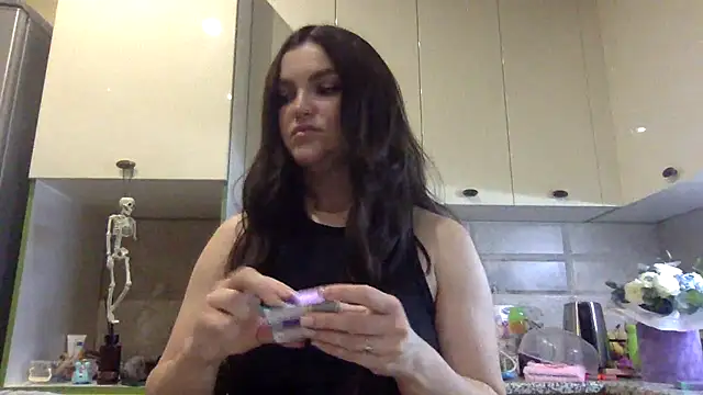 Karolina llove online show from October 2025 08:42:01 PM