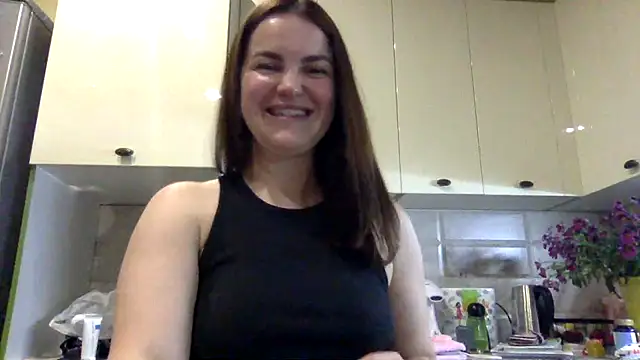 Karolina llove online show from September 2025 09:04:02 PM