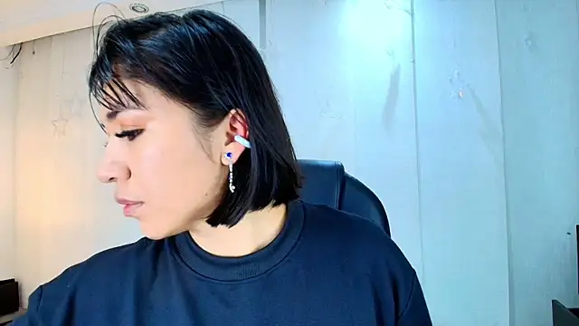 lina bedoya  online show from February 2026 11:43:01 AM