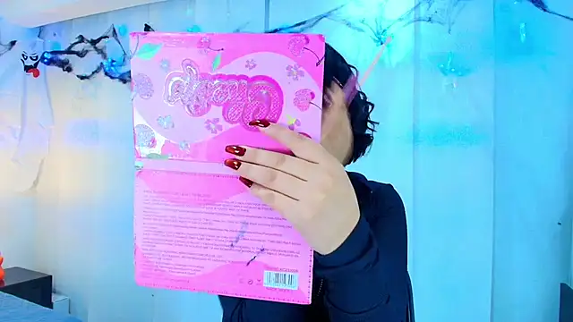 lina bedoya  online show from November 2025 11:37:01 AM