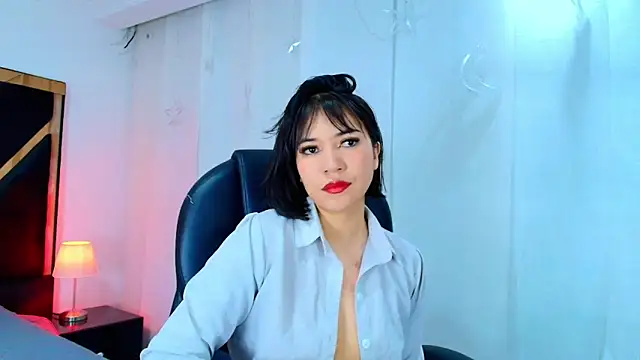 lina bedoya  online show from April 2026 11:45:02 AM
