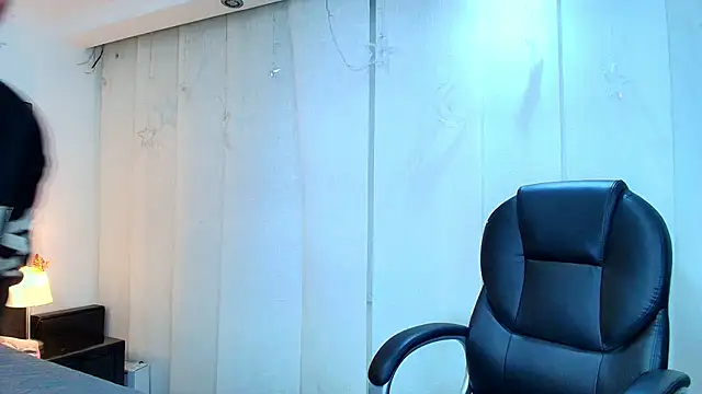 lina bedoya  online show from February 2026 11:18:02 AM