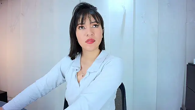 lina bedoya  online show from September 2025 11:36:01 AM