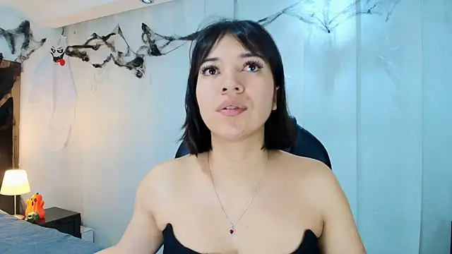 lina bedoya  online show from November 2025 11:36:01 AM