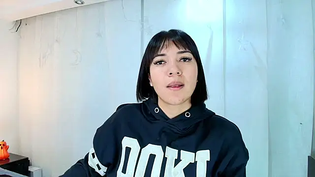lina bedoya  online show from October 2025 11:31:01 AM