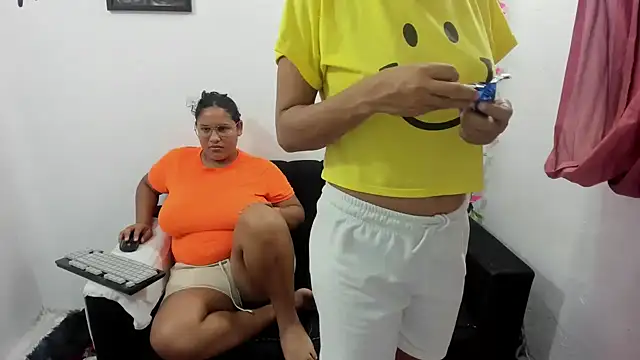 Kika teem online show from September 2025 12:47:02 AM