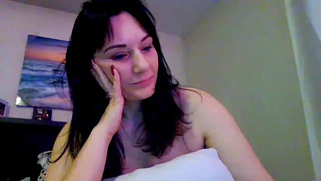 CrystalLakeXO online show from November 2025 12:26:02 AM