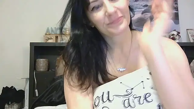 CrystalLakeXO online show from October 2025 04:58:01 AM