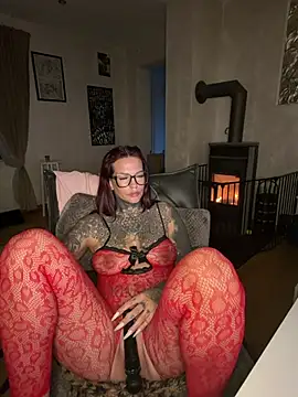 AileenInkOfficial online show from April 2026 06:23:01 PM