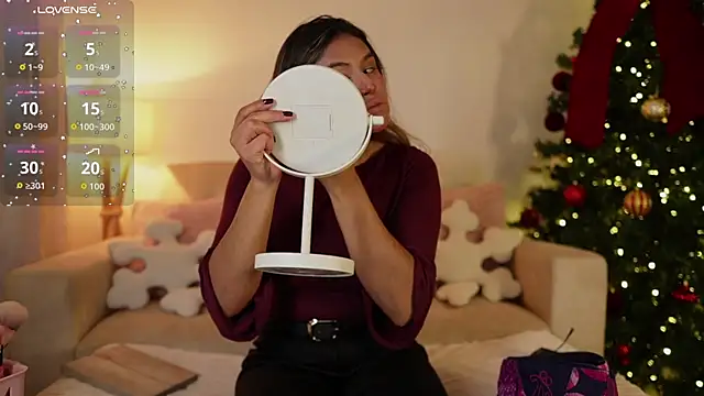 Snapshot of SaraParisi chatting on November 2025 01:09:01 AM SaraParisi online show from November 2025 01:09:01 AM