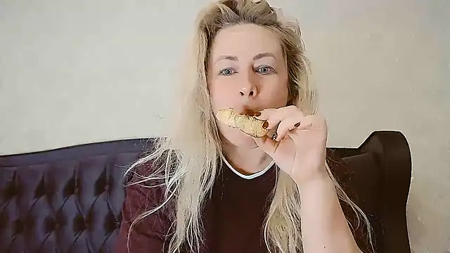 Olesya online show from January 2026 01:18:01 PM