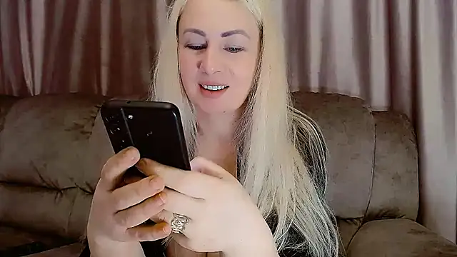 Olesya online show from February 2025 06:56:02 AM