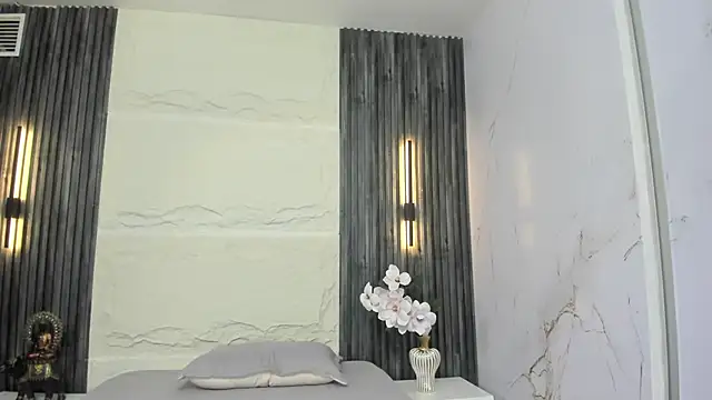 Lesly sexy4u online show from October 2025 11:19:01 AM