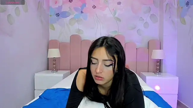 Lesly sexy4u online show from November 2025 11:33:02 AM