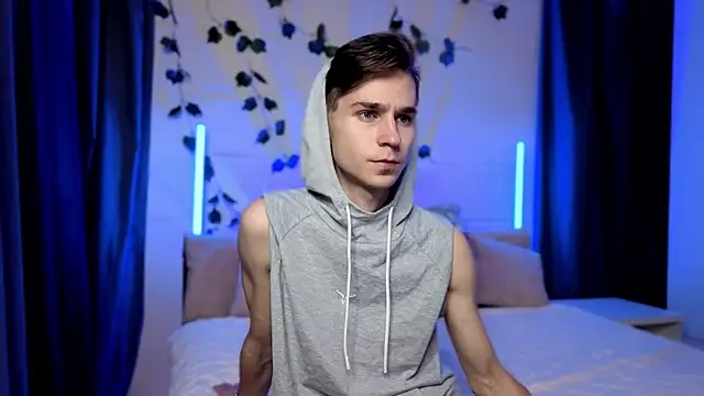 Snapshot of Joseph__Quinn chatting on November 2025 04:07:02 PM Joseph Quinn online show from November 2025 04:07:02 PM