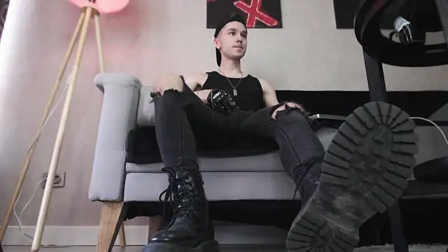 Snapshot of Joseph__Quinn chatting on December 2025 07:32:01 AM Joseph Quinn online show from December 2025 07:32:01 AM