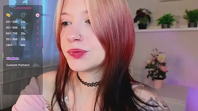 Snapshot of arielabradberry chatting on October 2025 01:01:01 PM arielabradberry online show from October 2025 01:01:01 PM